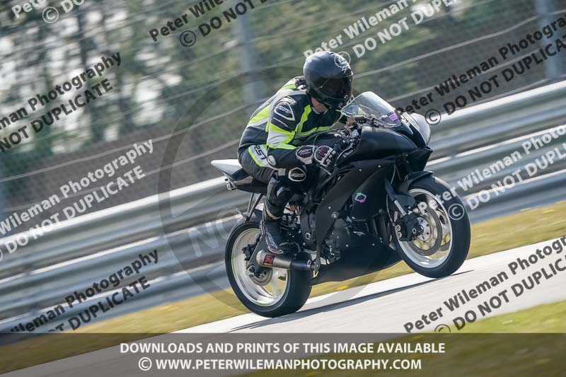 donington no limits trackday;donington park photographs;donington trackday photographs;no limits trackdays;peter wileman photography;trackday digital images;trackday photos